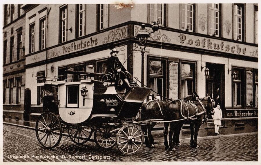 Duisburg-Ruhrot: Historic Harbor Pub Tour - Who should book this experience?