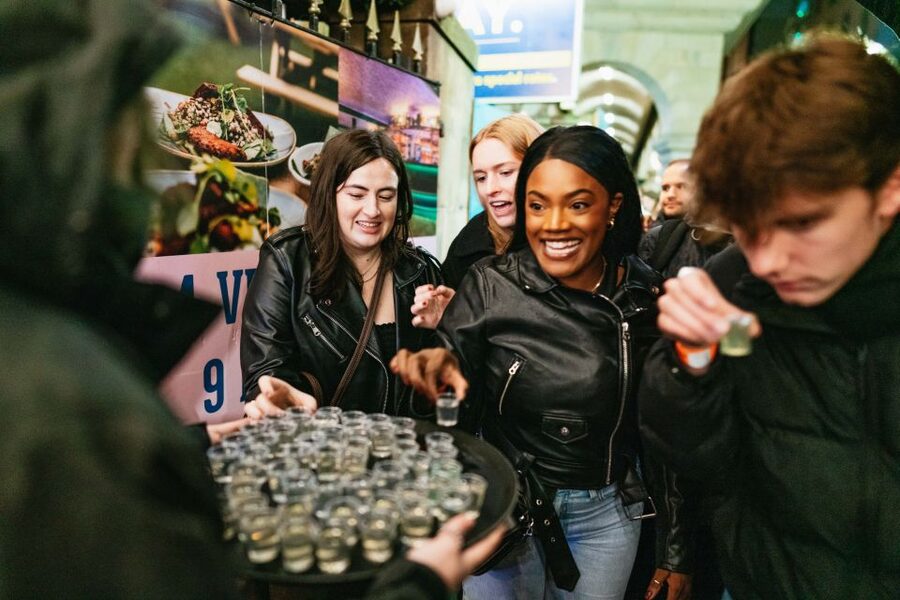 Edinburgh: 7 Bar Pub Crawl with 7 Shots & Discounts - The seven shots and the small print on free drinks