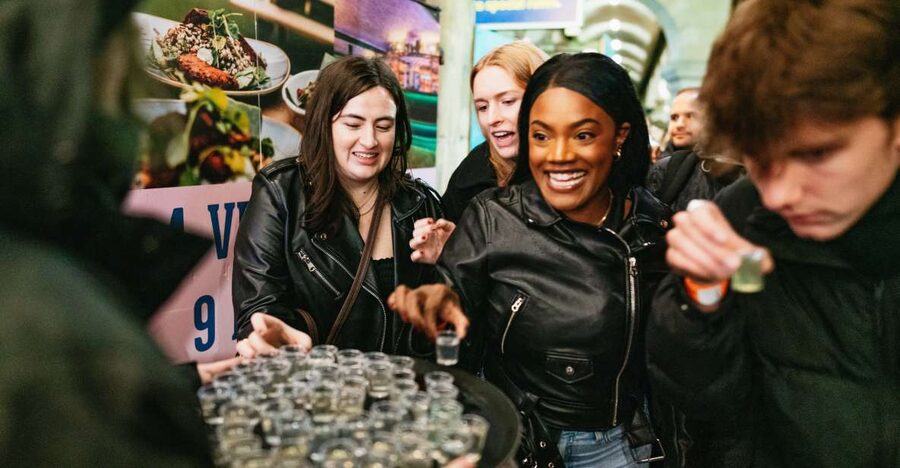 Edinburgh: 7 Bar Pub Crawl with 7 Shots & Discounts - Drink discounts and what $16 really buys you