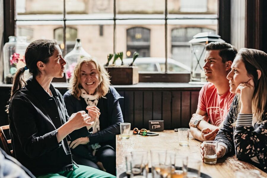 Edinburgh: Pubs and History Guided Walking Tour with Beer - The first pub stop in the Old Town