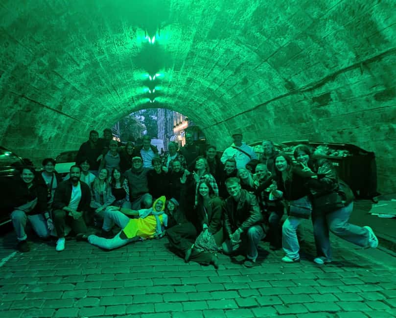 Edinburgh: Ultimate Pub Crawl Party with 7 Bars & 1 Club - Key points to know before you book