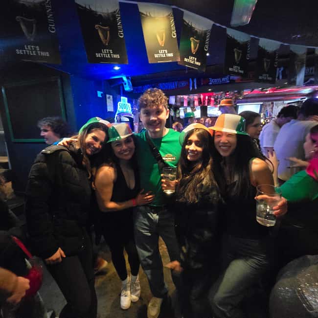 Edinburgh: Ultimate Pub Crawl Party with 7 Bars & 1 Club - Is $20 good value?