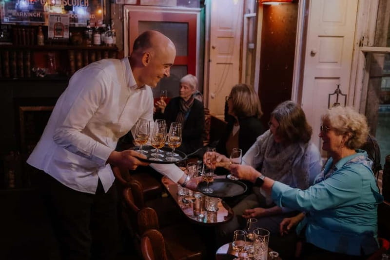 Edinburgh: Whisky Tasting and Storytelling in a Historic Pub - Who will get the most from this experience