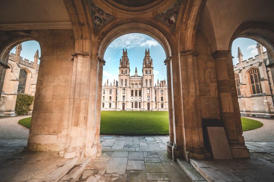 From London: Oxford, Cotswolds & Country Pub Lunch - Oxford and the dreaming spires