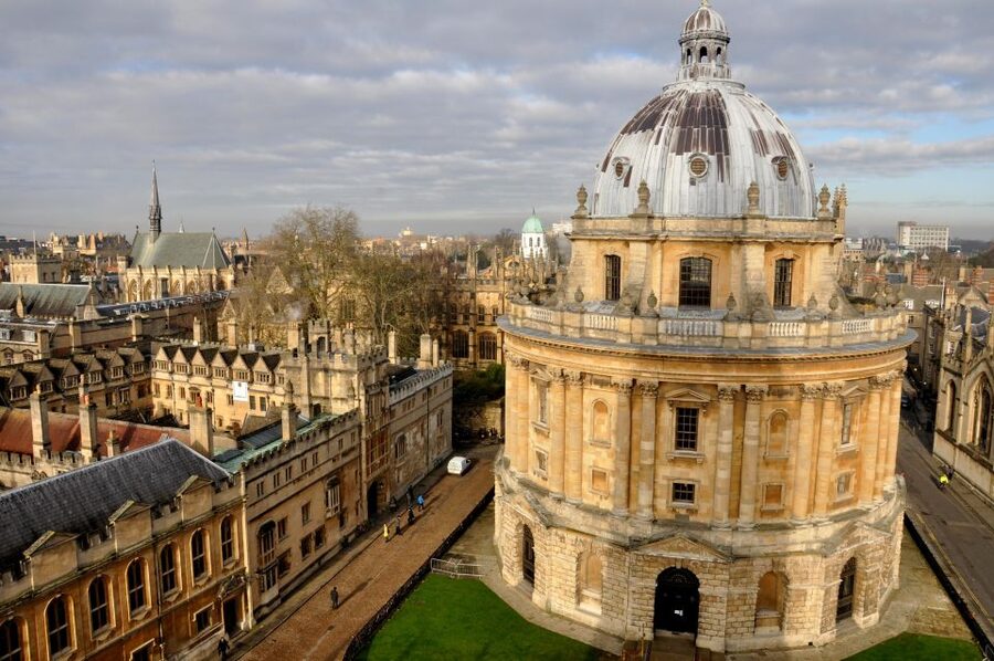 From London: Oxford, Cotswolds & Country Pub Lunch - Inside the medieval Divinity School