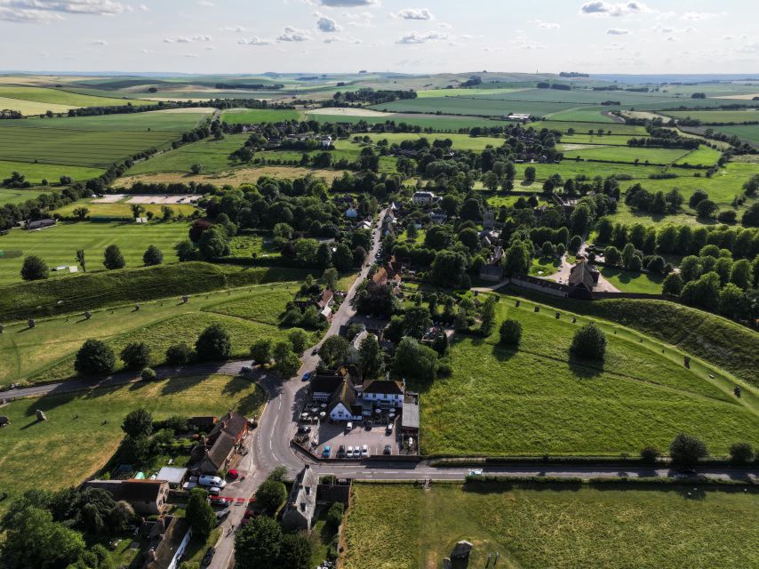 From London: Oxford, Cotswolds & Country Pub Lunch - Burford and lunch in an old country pub