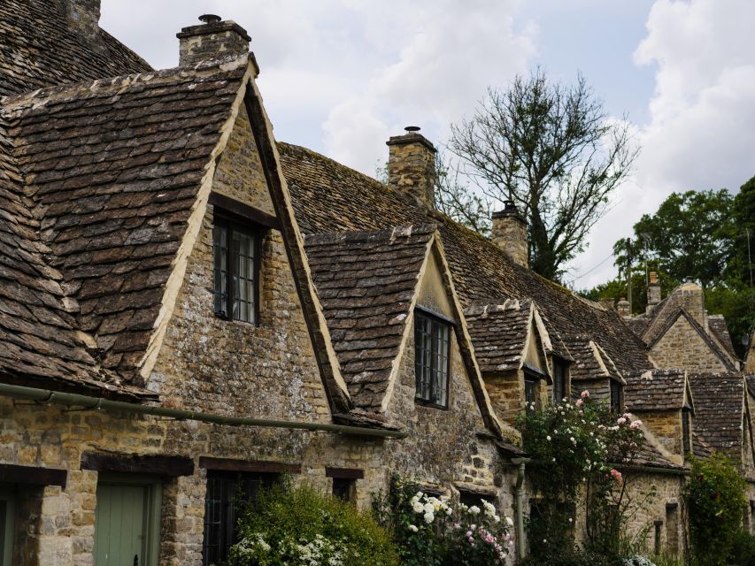 From London: Oxford, Cotswolds & Country Pub Lunch - The small roads through the Coln Valley
