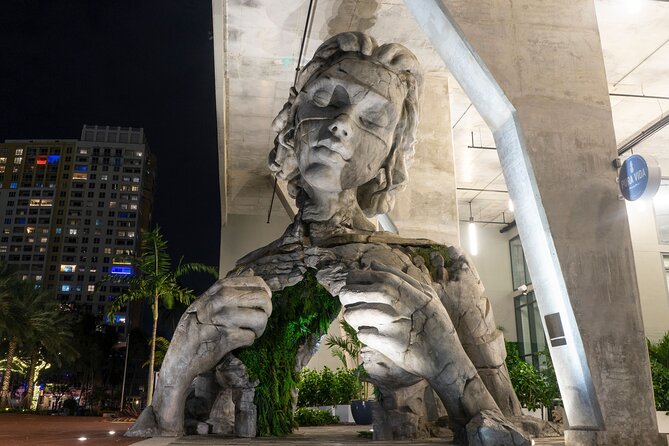 Ft Lauderdale Ghosts Boos and Booze Haunted Pub Crawl - Bloodstains and rebels at the Apothecary