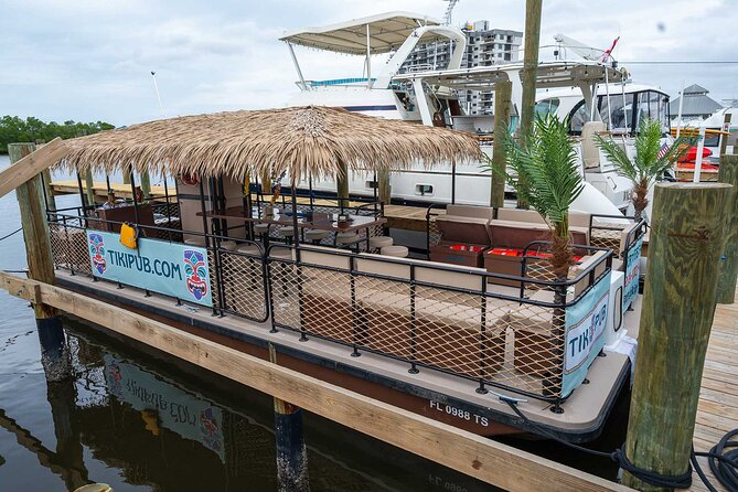 Ft Myers Beach 2 Hour Tiki Pub Fun in the Sun Dolphin Cruise - The role of the captain and host