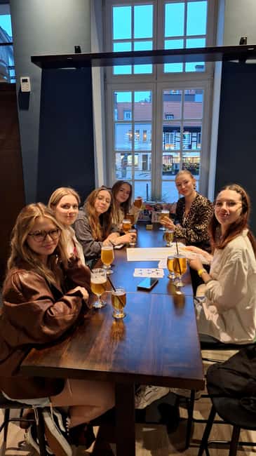Gdansk 2026: Pub Crawl with Local Guide and Welcome Shots - What this Gdańsk night is really about