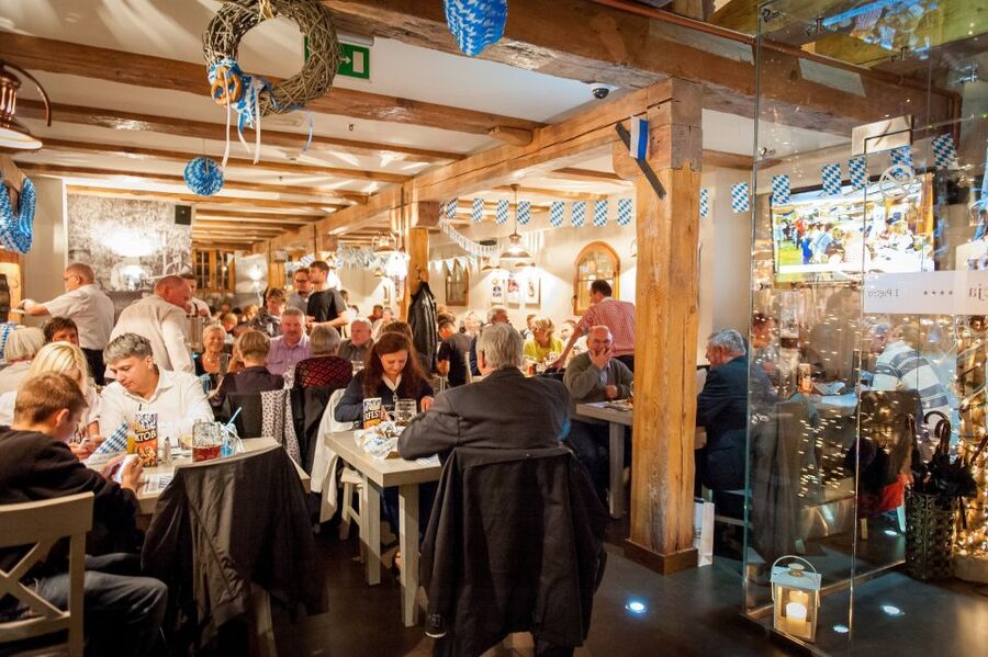 Gdansk Private Polish Beer Tasting Tour at Best Pubs & Bars - The four-hour option: beer tasting with a Polish meal