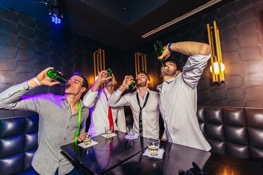 Gdansk: Stag Night Pub Crawl with Female Guide - Who will get the most from this crawl