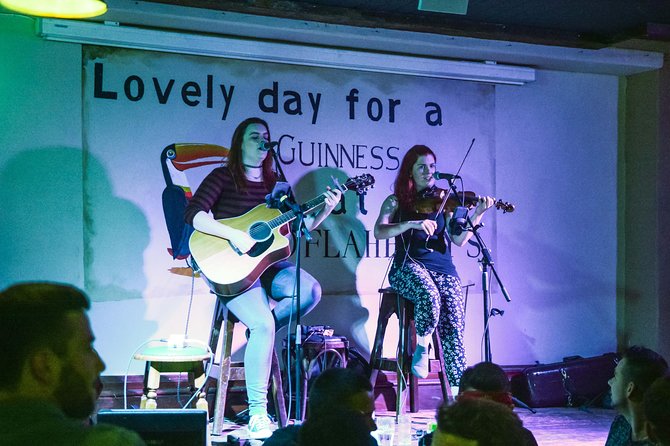 Generation Pub Crawl Dublin - Live Irish music, dancing, and changing venue styles