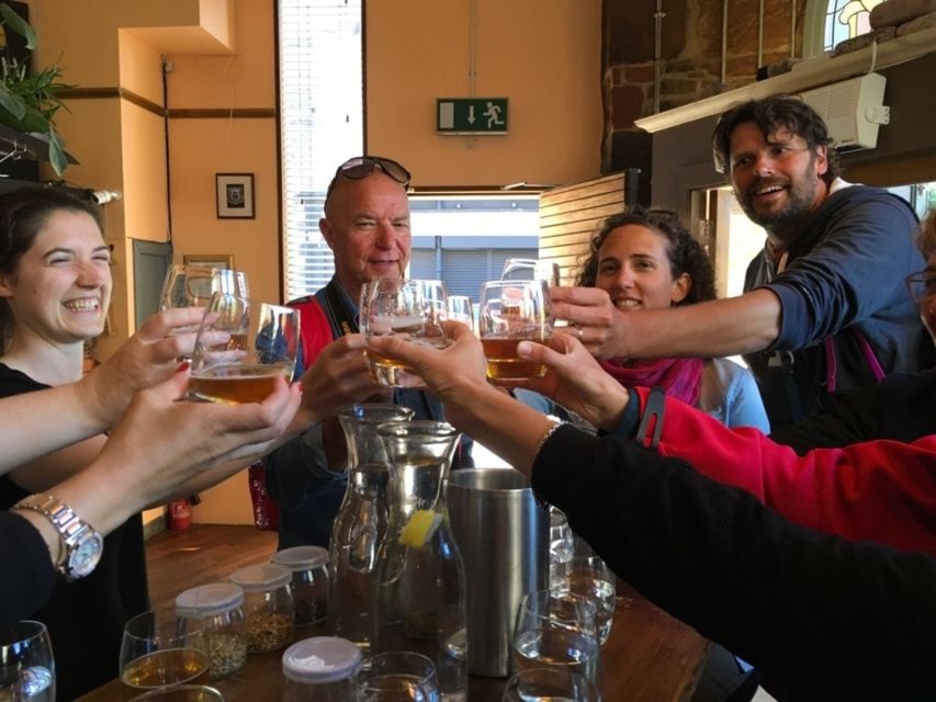 Glasgow: Pubs & History Guided Walking Tour with Beer - Key points to know before booking