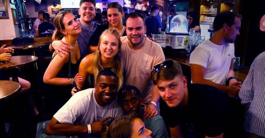 Granada: Pubs & Clubs Crawl with Drinks & Club Entry Ticket - Key points to know before you book