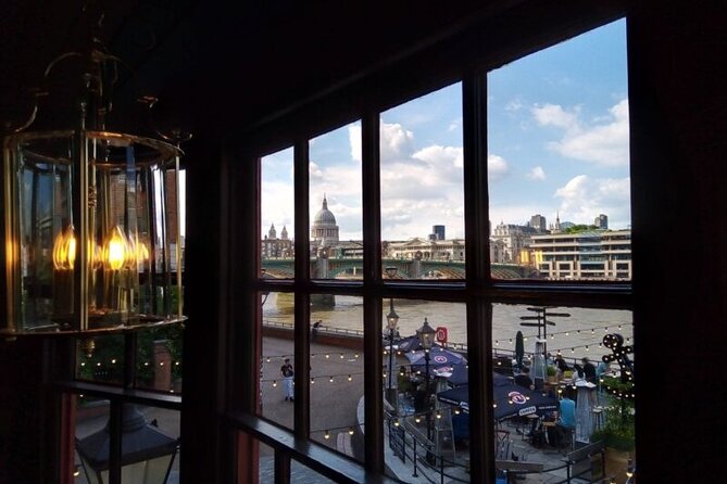Guided Historic Pub Tour (London) - Five pubs, two London districts, one lively history lesson