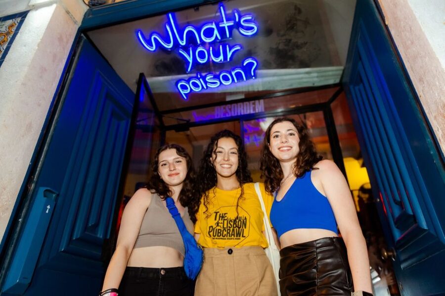 Halloween Haunts: Lisbon Pub Crawl Experience - Key points at a glance