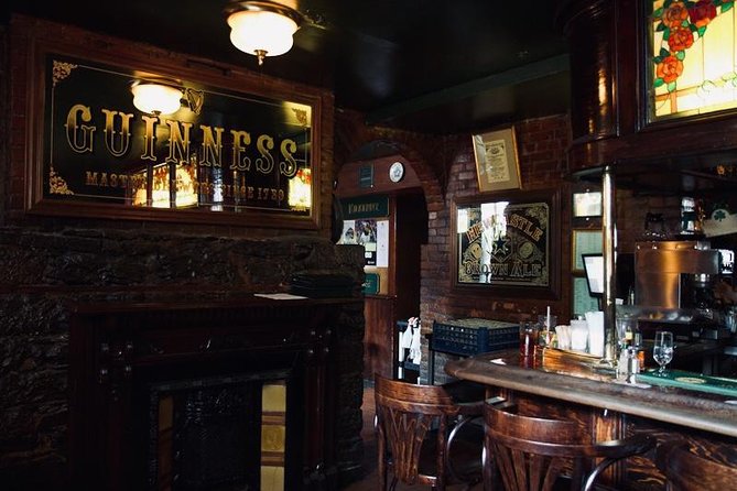 Haunted Montreal Pub Crawl - Walking, stairs, and getting to the start