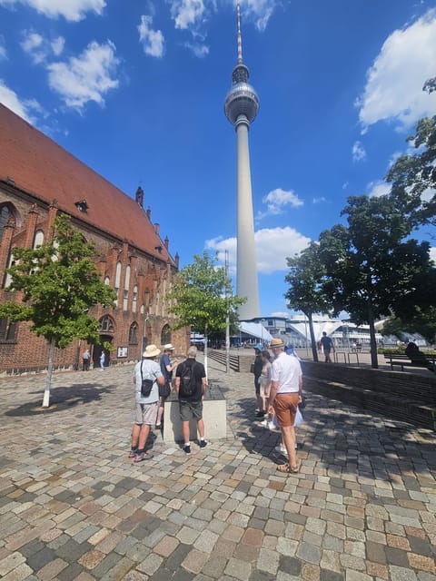 Historic Berlin Pubs & History Tour - A Spätkauf and Berlin’s everyday beer culture