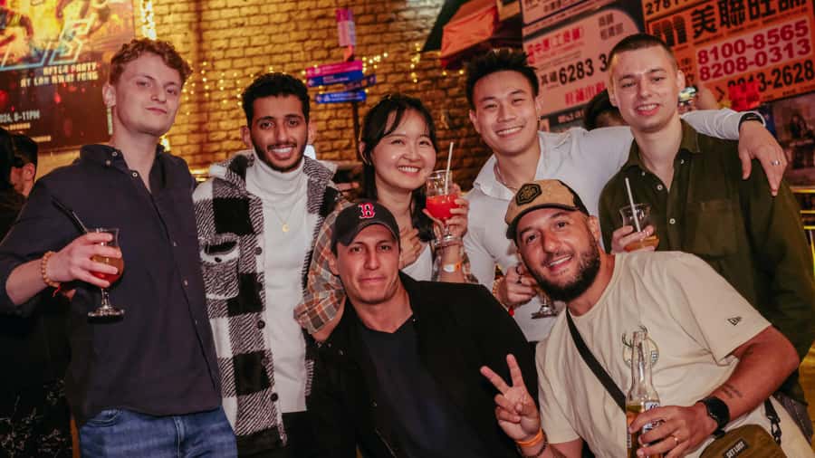 Hong Kong: 3-Hour Lan Kwai Fong Pub Crawl - Meeting people is a major part of the experience