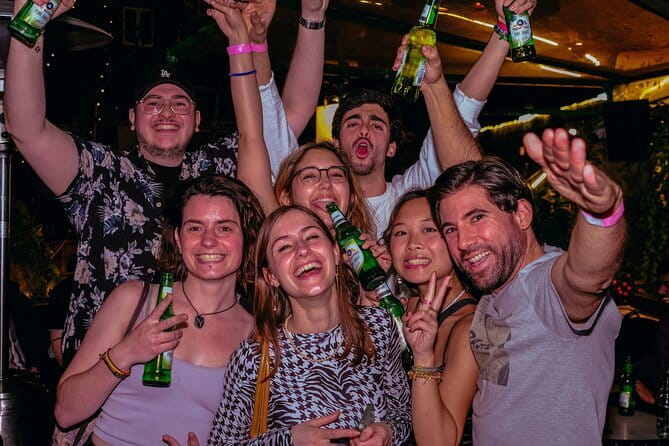 Hong Kong Pub Crawl at Lan Kwai Fong (LKF) - Lan Kwai Fong after dark