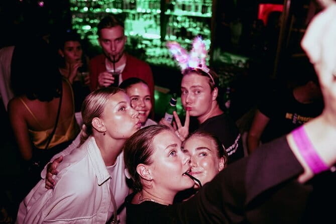 Hong Kong Pub Crawl at Lan Kwai Fong (LKF) - Practical details that can make the night easier