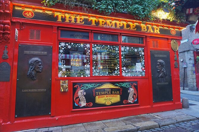 House of Guinness with Guinness Storehouse and Brazen Head Pub - The Arthur’s Pub stop and the included pint