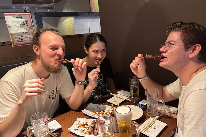 In Fukuoka! Guide to an izakaya only 100% locals know/Bar Hopping - First stop: fish, sashimi, and local drinks