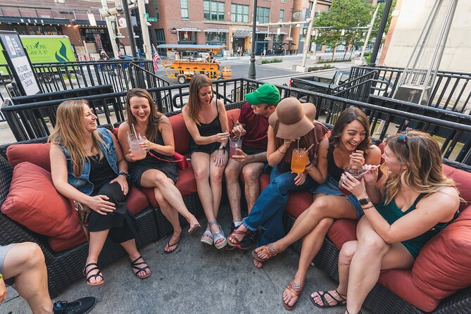 Indianapolis Mobile Pub Tour and Experience - Indiana War Memorial: games with a city backdrop