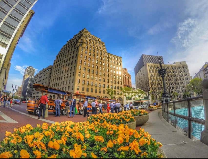 Indianapolis: Open-Air Pedal Pub Tour - How The 100-Minute Ride Works
