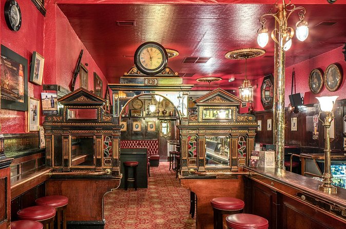 Irish Traditional Pub and History Tour with Expert Local Guide - Who Will Get the Most From This Evening