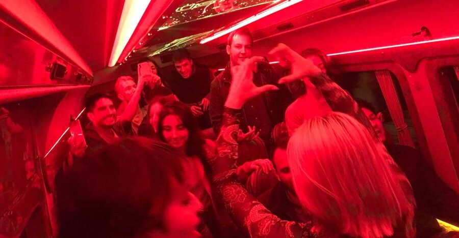 Istanbul: Party Pub Crawl with Party Bus - Why this crawl works for solo visitors