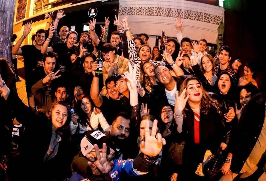 Istanbul: Party Pub Crawl with Party Bus - The party bus ride