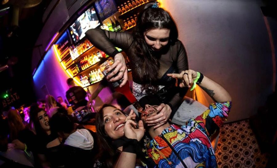 Istanbul: Party Pub Crawl with Party Bus - Two bars and two rooftop clubs