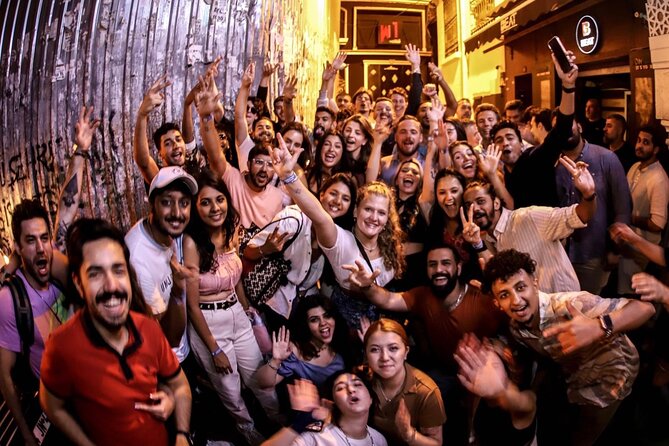 Istanbul Party Pub Crawl with Party Bus in Sultanahmet and Taksim - The 11 p.m. ride from Sultanahmet to Taksim