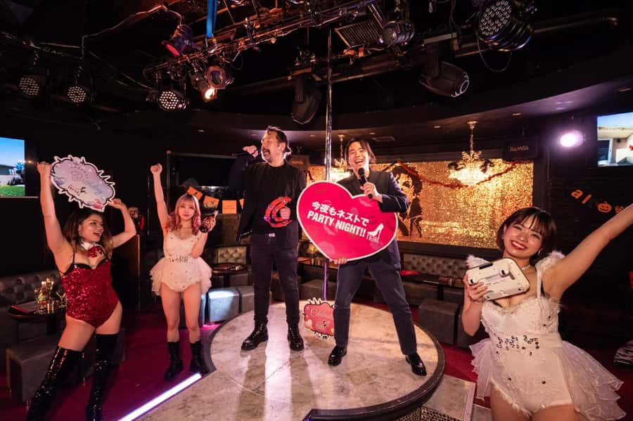 Kabukicho bar hopping & grab a bite tour - Meeting at Shinjuku 3-chome