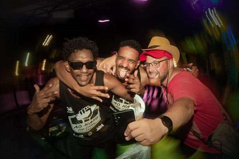 Krabi Pub Crawl - The Best Nightlife Tour in Ao Nang! - Who will enjoy this Ao Nang pub crawl
