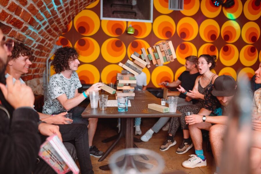 Krakow: Pub Crawl with 1 Hour of Unlimited Alcoholic Drinks - The final club and the 3 AM finish
