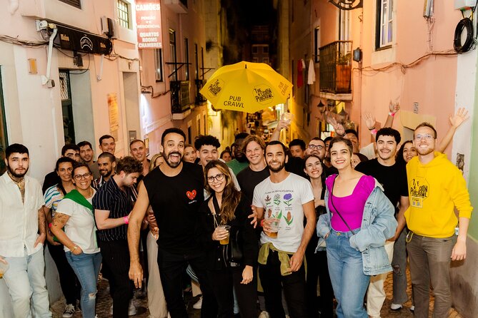 Lisbon: Pub Crawl with Open Bar, Shots & VIP Club Entry - Cais do Sodré and the changing club finish
