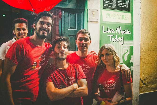 Lisbon Wild Pub Crawl - Group size, pace, and the social trade-off