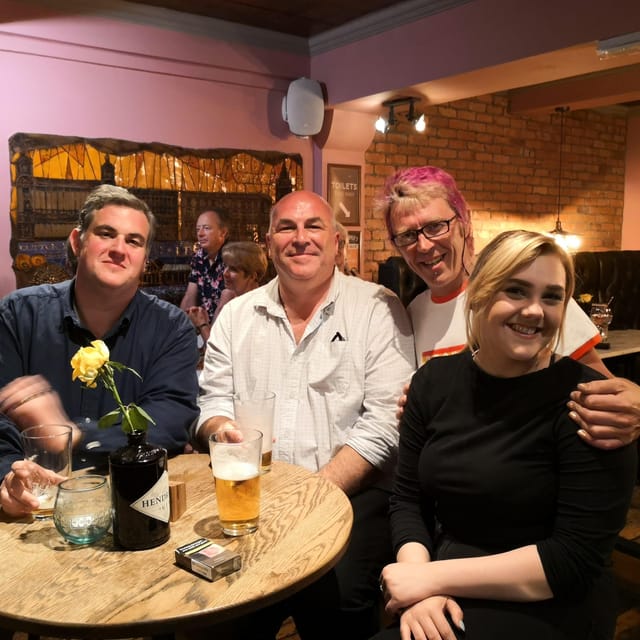 Liverpool: Guided Pub Crawl Tour with 3 Drinks - A Case History and the city’s public art