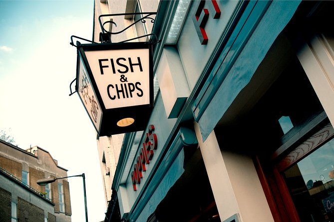 London Food & Drinks Private Tour - British Taverns & Pubs - Poppies Fish & Chips: the first major taste