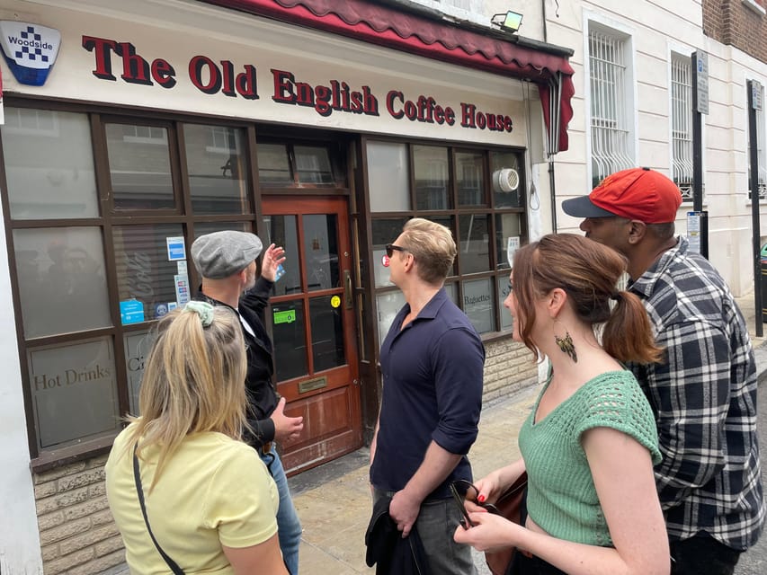London: Great British Pubs Walking Tour - Royal connections without the palace crowds