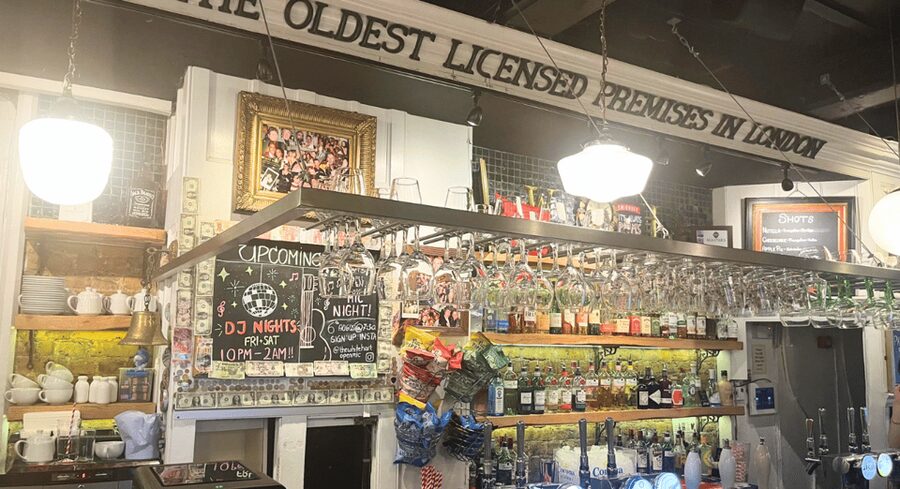 London: Historic London Pub Walking Tour - Key points at a glance