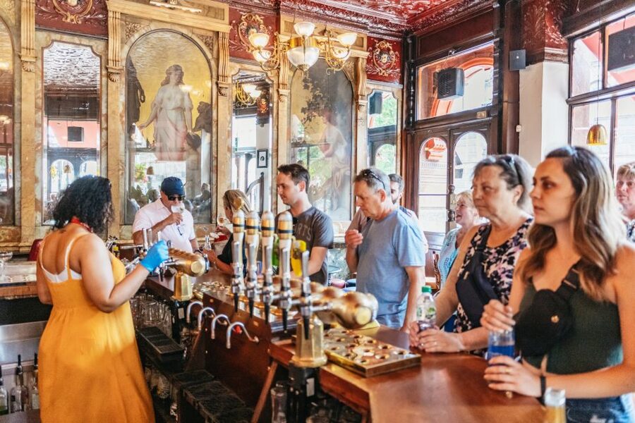London: Historic Pubs of Central London Walking Tour - A practical route for a London afternoon