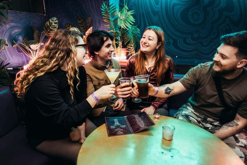 London Pub Crawl: Ultimate Central London Night Out - Dress for London club doors