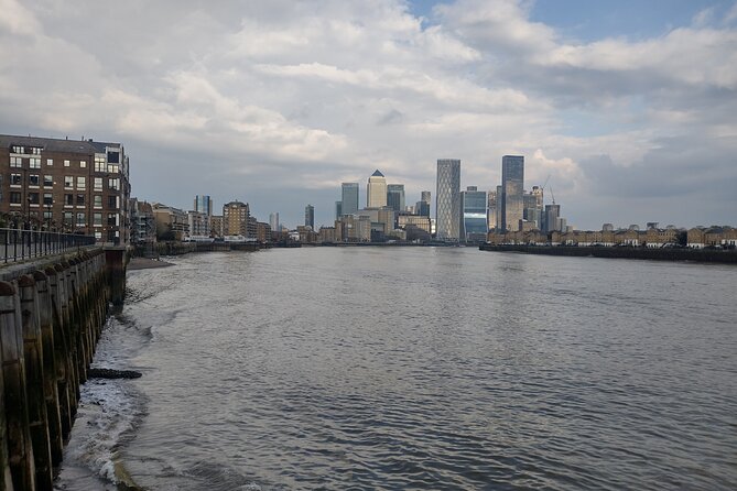 London Small Group Tour: The Pirate Pubs of Old London Half-Day - Starting at the Mayflower in Rotherhithe