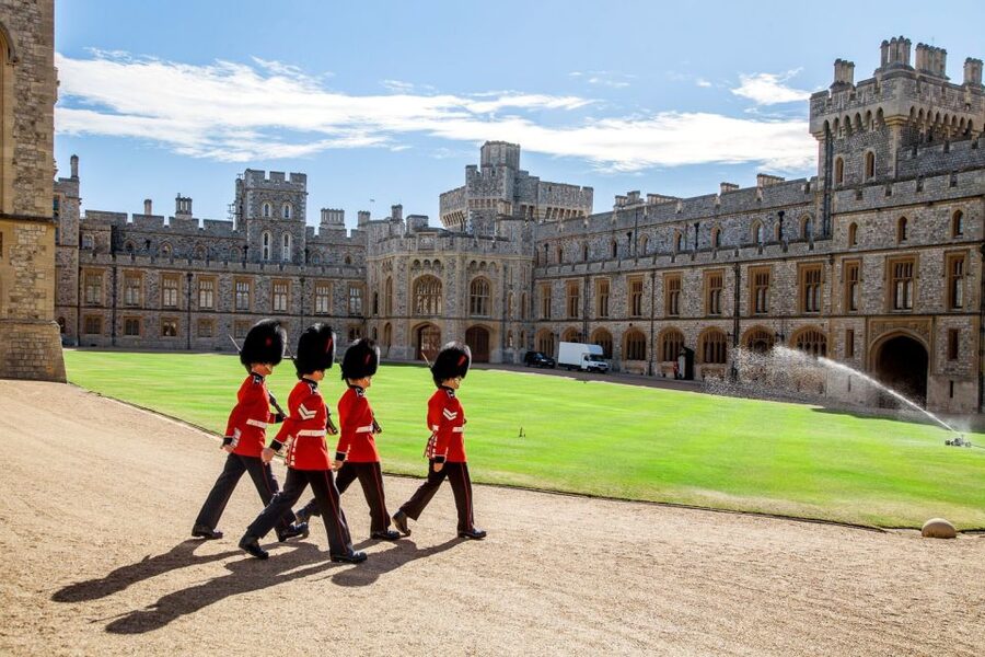 London: Windsor, Stonehenge & Bath with 14th-Century Pub - Why this day trip works so well from London