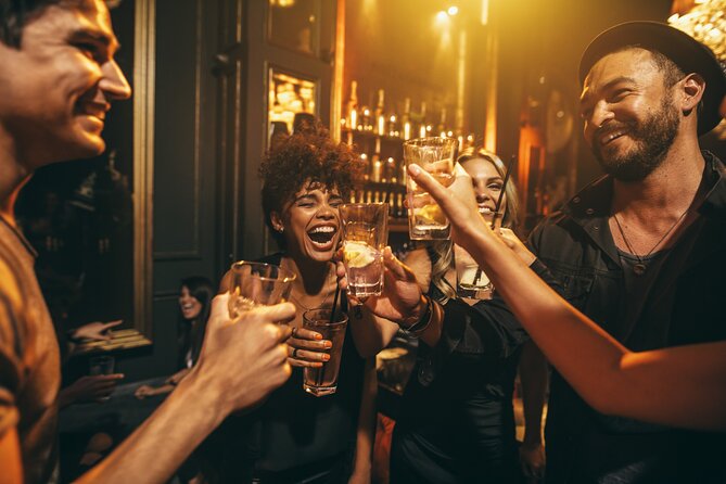 Lost Legends of Texas Pub Crawl in Austin - A history lesson with a cocktail in hand