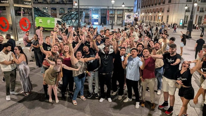 Madrid: Pub Crawl & Club Tour - The first three bars and the one-hour rhythm
